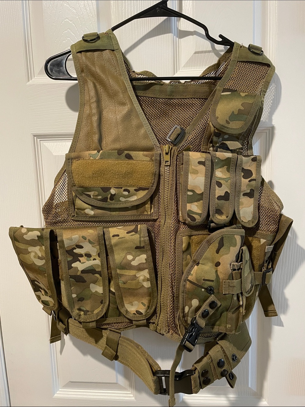 Camouflage Tactical Utility Vest - Multicam